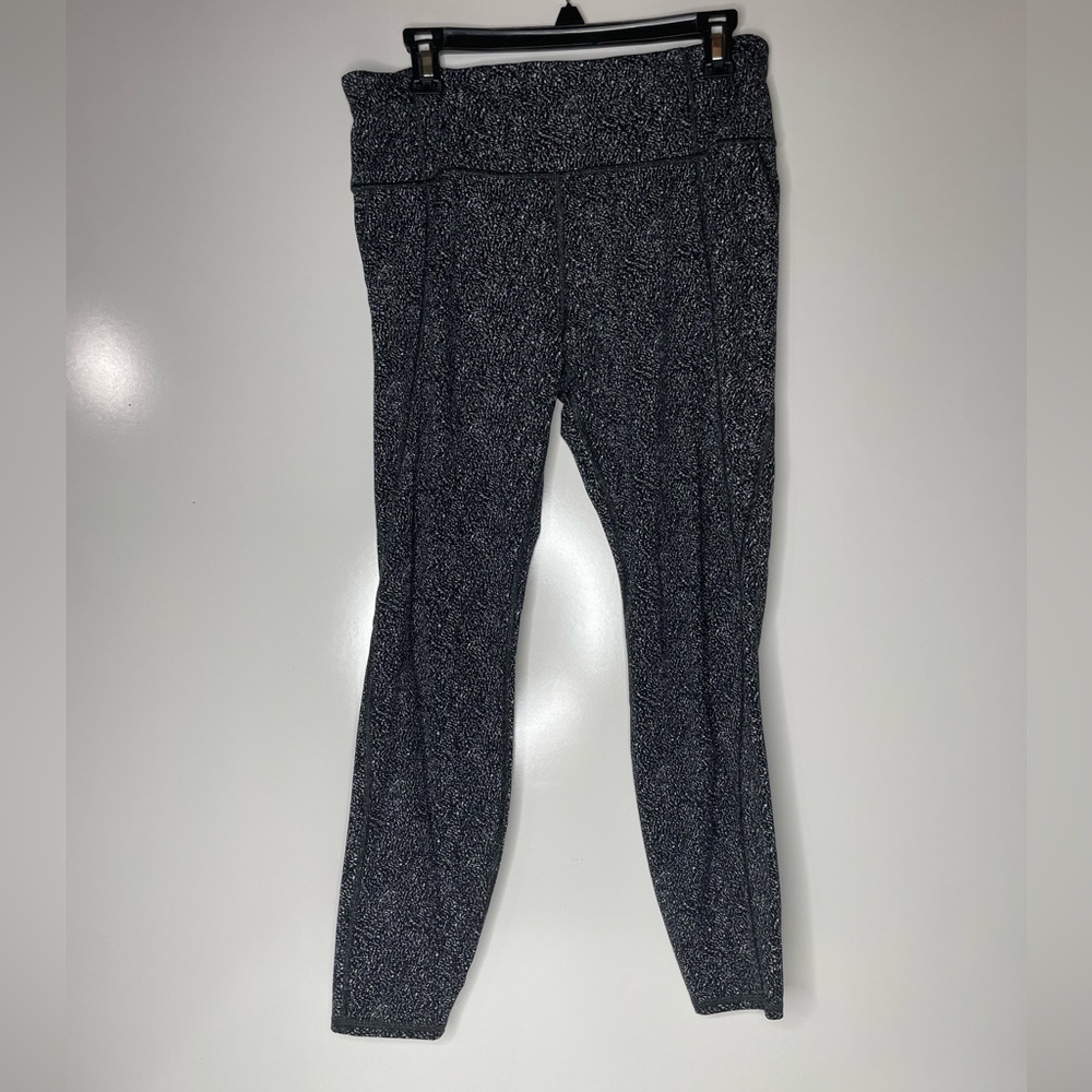 Athleta Lightning Static 7/8 Tight High Rise Legging Women's L Black White.